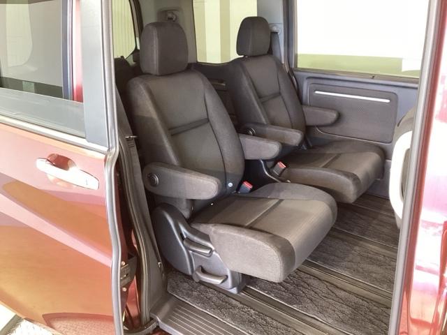 ステップワゴンスパーダ ｅ：ＨＥＶスパーダＧホンダセンシング　ＰＷ　ＬＥＤヘッドライト　ＵＳＢ　セキュリティアラーム　オートクルーズコントロール　ＥＴＣ　スマートキー　ＤＶＤ再生可能　ナビ＆ＴＶ　キーレス　３列シート（42枚目）