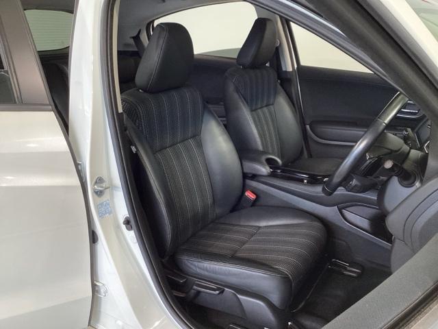 ヴェゼル ハイブリッドＺ・ホンダセンシング　地デジチューナー　スマートキ－　ドライブレコーダ　運転席助手席エアバッグ　ＥＳＣ　ＡＢＳ　イモビ　ＤＶＤ再生機能　サイドカーテンエアバック　ナビ＆ＴＶ　パワステ（37枚目）