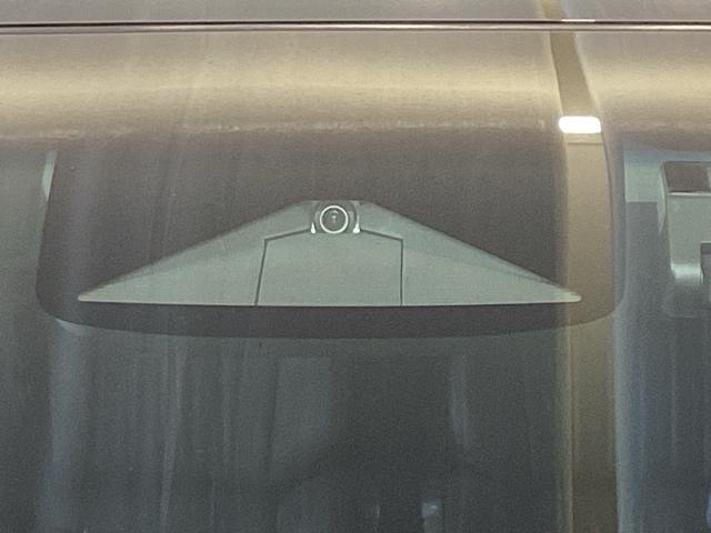 オデッセイハイブリッド e:HEVアブソルート・EXブラックエディション アイドリングストップ 地デジ Dレコ 試乗車UP Sヒーター Wエアコン ETC車載器 電動シ-ト レザーシート 盗難防止システム 3列シート VSA(26枚目)