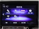 スパーダホンダセンシング　盗難防止　助手席エアバッグ　Ｗパワスラ　地デジ　サイドエアバッグ　ＬＥＤライト　横滑り防止システム　オートエアコン　ＵＳＢ　ナビ＆ＴＶ　三列シート　アイドリングＳ　ＥＴＣ付（21枚目）