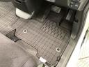 Ｌ　『いまコレ＋新品フロアマット付き』　両席エアバック　Ｂモニタ　ブレーキサポート　セキュリティー　ＬＥＤランプ　キーレスエントリー　ＳＲＳ　横滑り防止機能　片側電動両側スライドドア　パワーステアリング（41枚目）