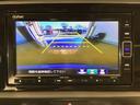 ｅ：ＨＥＶホーム　フルセグ地デジＴＶ　助手席エアバック　衝突軽減ブレ－キ　前後障害物センサー　アクティブクルーズコントロール　ＤＶＤ再生可　Ｂモニター　ＥＴＣ付　ＬＥＤヘッドランプ　イモビライザー（24枚目）