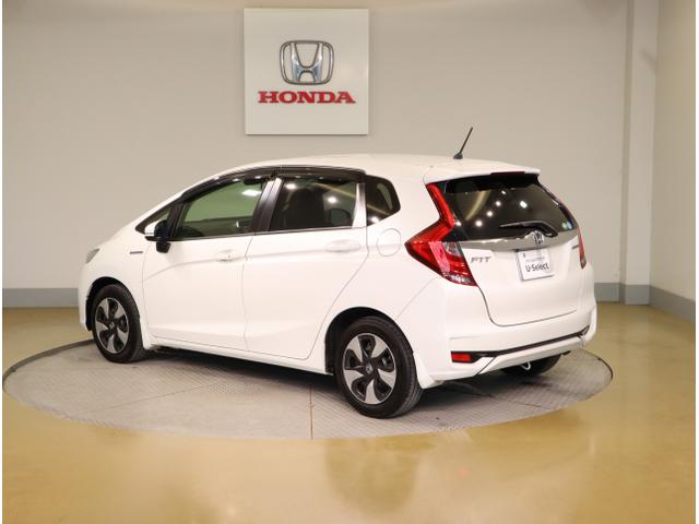 フィットハイブリッド Lホンダセンシング 軽減ブレーキ Rカメ LED サイドSRS 横滑り防止 ドライブレコーダー フルセグテレビ ナビTV パワーステアリング 盗難防止装置 オートクルーズ ETC車載器 DVD再生(5枚目)