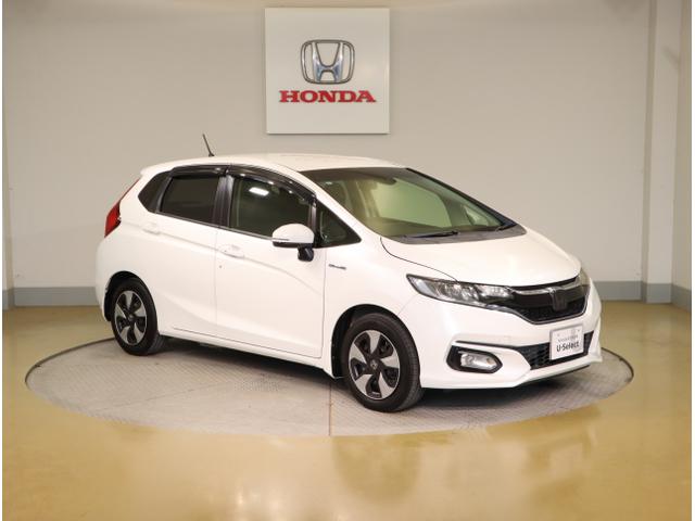 フィットハイブリッド Lホンダセンシング 軽減ブレーキ Rカメ LED サイドSRS 横滑り防止 ドライブレコーダー フルセグテレビ ナビTV パワーステアリング 盗難防止装置 オートクルーズ ETC車載器 DVD再生(9枚目)