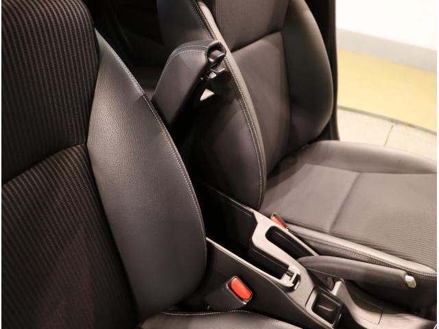 フィットハイブリッド Lホンダセンシング 軽減ブレーキ Rカメ LED サイドSRS 横滑り防止 ドライブレコーダー フルセグテレビ ナビTV パワーステアリング 盗難防止装置 オートクルーズ ETC車載器 DVD再生(39枚目)