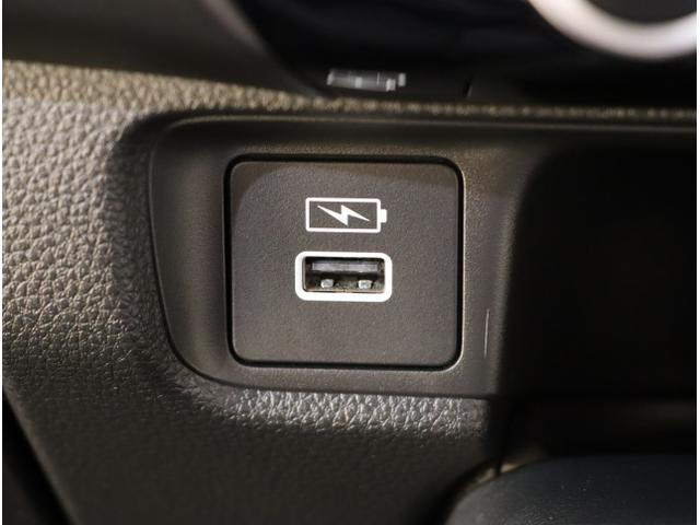 ヴェゼル ｅ：ＨＥＶＺ　衝突回避支援ブレーキ機能　スマキ　Ｐトランク　フルオートエアコン　Ｄレコ　エアバッグ　両席エアバック　Ｒカメ　パワーウィンドウ　ＬＥＤランプ　ソナー　クルーズＣ　ナビ＆ＴＶ　ＵＳＢ（35枚目）