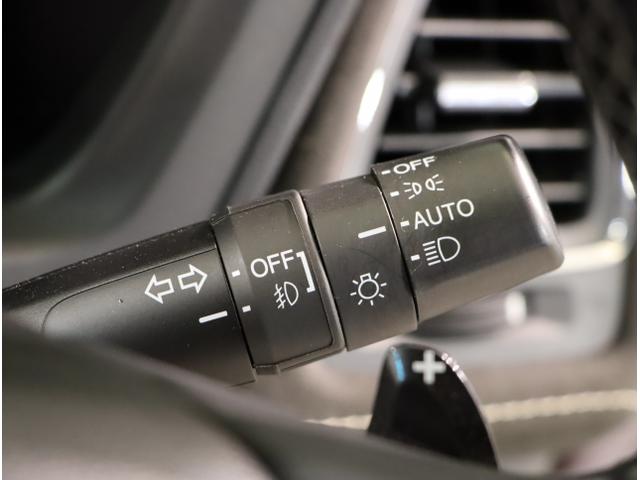 ヴェゼル ハイブリッドＲＳ・ホンダセンシング　ＥＴＣ付　サイドＳＲＳ　Ｒカメ　フルオートエアコン　ＵＳＢ接続　両席エアバック　スマキー　オートクルーズコントロール　衝突軽減ブレーキシステム　ＴＶナビ　横滑り防止（33枚目）