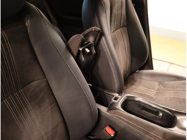 ヴェゼル ハイブリッドＲＳ・ホンダセンシング　ＥＴＣ付　サイドＳＲＳ　Ｒカメ　フルオートエアコン　ＵＳＢ接続　両席エアバック　スマキー　オートクルーズコントロール　衝突軽減ブレーキシステム　ＴＶナビ　横滑り防止（41枚目）