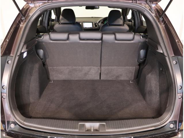 ヴェゼル ハイブリッドＲＳ・ホンダセンシング　ＥＴＣ付　サイドＳＲＳ　Ｒカメ　フルオートエアコン　ＵＳＢ接続　両席エアバック　スマキー　オートクルーズコントロール　衝突軽減ブレーキシステム　ＴＶナビ　横滑り防止（46枚目）