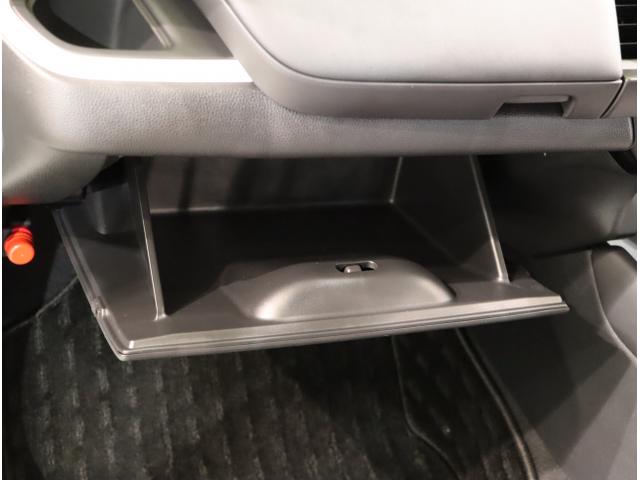 フィット e:HEVホーム 前後誤発進抑制機能 助手席エアバッグ 運転席エアバッグ アイドリングストップ LEDライト USB接続 バックカメラ ABS サイドエアバッグ オートクルーズコントロール DVD再生(37枚目)