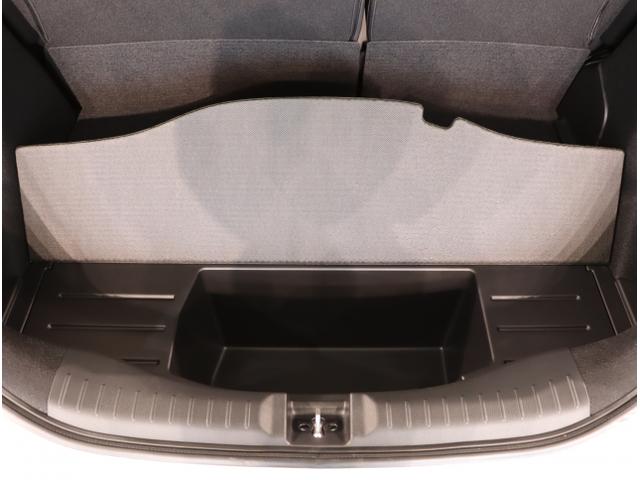 フィット e:HEVホーム 前後誤発進抑制機能 助手席エアバッグ 運転席エアバッグ アイドリングストップ LEDライト USB接続 バックカメラ ABS サイドエアバッグ オートクルーズコントロール DVD再生(46枚目)