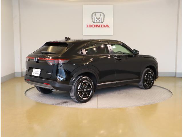 ヴェゼル ｅ：ＨＥＶＸ　前後障害物センサー　ＡＡＣ　イモビライザー　スマ－トキ－　誤発進抑制　ＰＷ　リアカメラ　クルコン　ＥＳＣ　ＥＴＣ装備　キーフリー　ＬＥＤヘッドランプ　ナビＴＶ　サイドカーテンエアバック（7枚目）