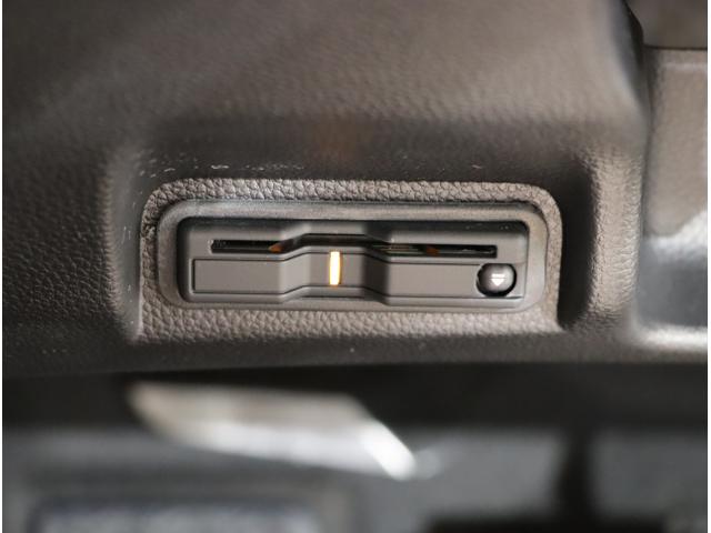 ヴェゼル ｅ：ＨＥＶＸ　前後障害物センサー　ＡＡＣ　イモビライザー　スマ－トキ－　誤発進抑制　ＰＷ　リアカメラ　クルコン　ＥＳＣ　ＥＴＣ装備　キーフリー　ＬＥＤヘッドランプ　ナビＴＶ　サイドカーテンエアバック（33枚目）