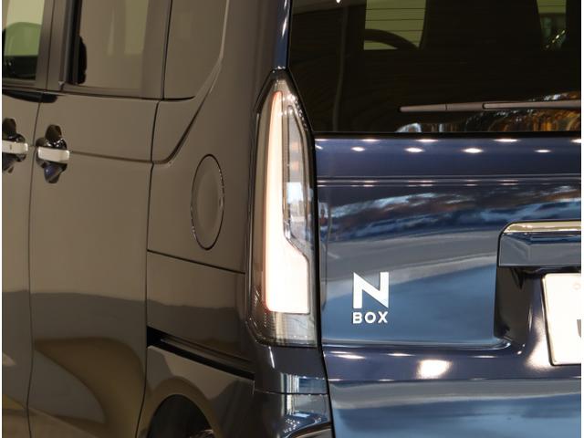 Ｎ－ＢＯＸカスタム ベースグレード　ＵＳＢ接続　ＣＭＢＳ　Ｄレコ　ベンチシート　オートエアコン　スマートキ　ＬＥＤ　盗難防止装置　クルコン　ＥＴＣ　バックカメラ　フルセグＴＶ　パワーステアリング　エアバッグ　ＥＳＣ（13枚目）