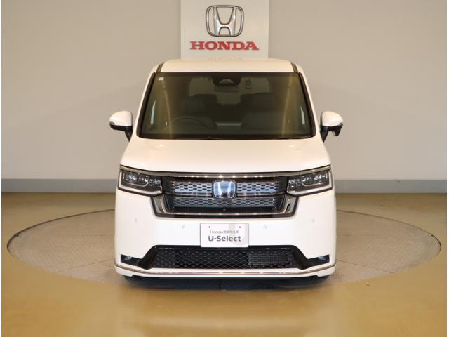 ステップワゴン ｅ：ＨＥＶスパーダ　マルチカメラ　デュアルエアコン　フルオートエアコン　ＥＳＣ　シートヒータ　オートライト　キーフリー　ＬＥＤヘッドランプ　イモビ　ＡＢＳ　スマートキ　ＵＳＢポート　ＥＣＯモード（2枚目）