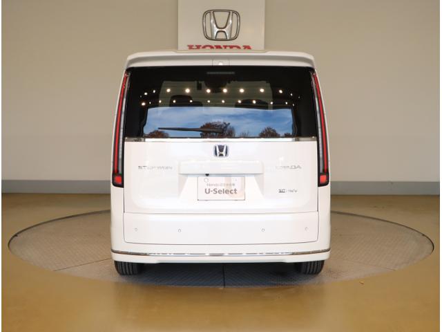 ステップワゴン ｅ：ＨＥＶスパーダ　マルチカメラ　デュアルエアコン　フルオートエアコン　ＥＳＣ　シートヒータ　オートライト　キーフリー　ＬＥＤヘッドランプ　イモビ　ＡＢＳ　スマートキ　ＵＳＢポート　ＥＣＯモード（6枚目）