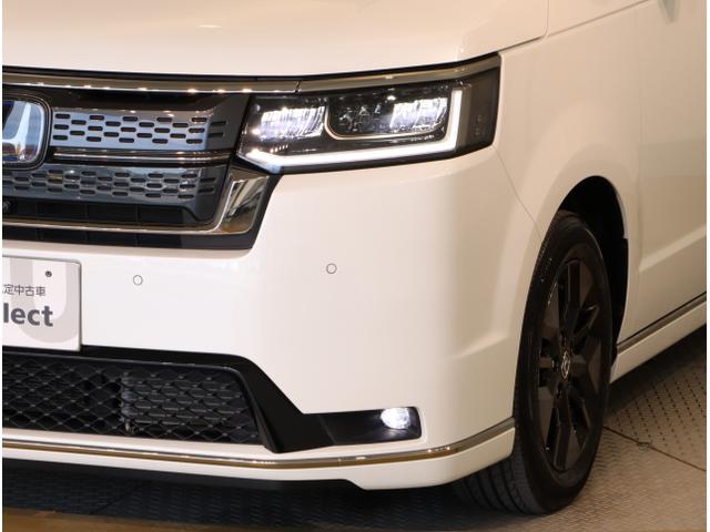 ステップワゴン ｅ：ＨＥＶスパーダ　マルチカメラ　デュアルエアコン　フルオートエアコン　ＥＳＣ　シートヒータ　オートライト　キーフリー　ＬＥＤヘッドランプ　イモビ　ＡＢＳ　スマートキ　ＵＳＢポート　ＥＣＯモード（11枚目）