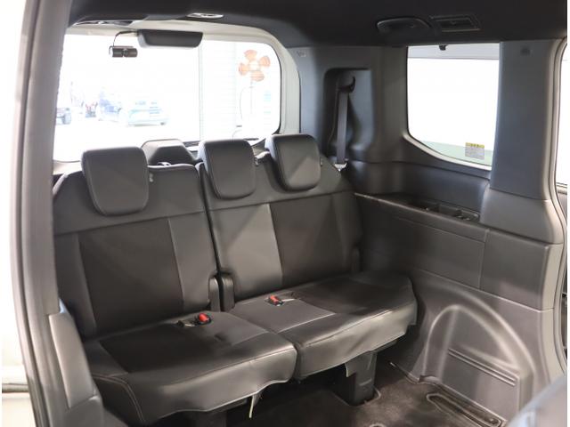 ステップワゴン ｅ：ＨＥＶスパーダ　マルチカメラ　デュアルエアコン　フルオートエアコン　ＥＳＣ　シートヒータ　オートライト　キーフリー　ＬＥＤヘッドランプ　イモビ　ＡＢＳ　スマートキ　ＵＳＢポート　ＥＣＯモード（45枚目）