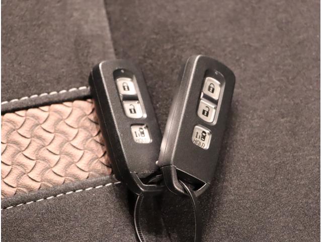 Ｎ－ＢＯＸカスタム Ｇ・Ｌ　盗難防止装置　リアカメラ　フルセグＴＶ　ＬＥＤヘッド　スマートキー　オートエアコン　ＤＶＤ再生　アイドリングストップ　ＥＳＣ　ＥＴＣ　ＵＳＢ　ＷエアＢ　ナビＴＶ　パワーウィンドウ　ＰＳ　ＡＢＳ（26枚目）