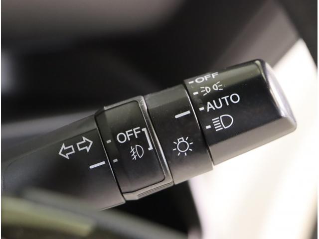 Ｎ－ＢＯＸカスタム Ｇ・Ｌ　盗難防止装置　リアカメラ　フルセグＴＶ　ＬＥＤヘッド　スマートキー　オートエアコン　ＤＶＤ再生　アイドリングストップ　ＥＳＣ　ＥＴＣ　ＵＳＢ　ＷエアＢ　ナビＴＶ　パワーウィンドウ　ＰＳ　ＡＢＳ（31枚目）