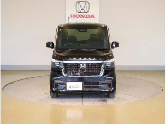 Ｎ－ＢＯＸカスタム ベースグレード　ＵＳＢ接続　ＣＭＢＳ　ベンチシート　オートエアコン　スマートキ　ＬＥＤ　盗難防止装置　クルコン　ＥＴＣ　バックカメラ　パワーステアリング　エアバッグ　ＥＳＣ　パワーウインドウ　ＡＢＳ（2枚目）