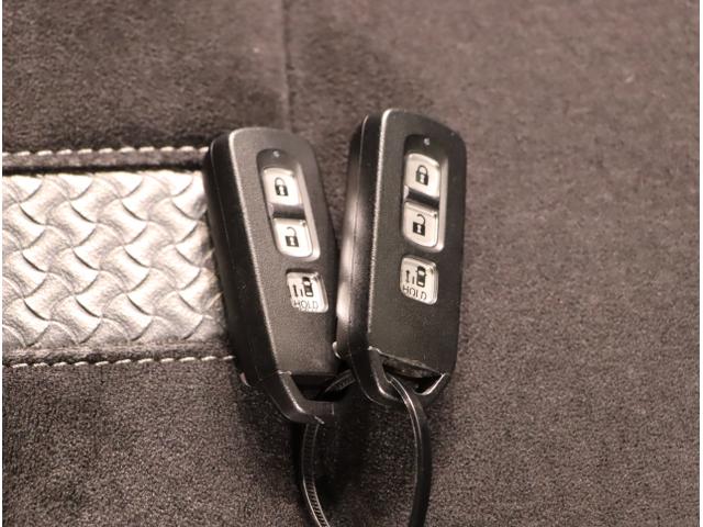 Ｎ－ＢＯＸカスタム Ｌ　Ｐソナー　サイドエアバッグ　ナビＴＶ　Ａストップ　シートヒータ　ベンチシート　キーフリーシステム　ＬＥＤライト　リアカメ　クルーズコントロール　ＡＣ　ＤＶＤ視聴可能　スマキー　ＥＴＣ　横滑り防止（26枚目）