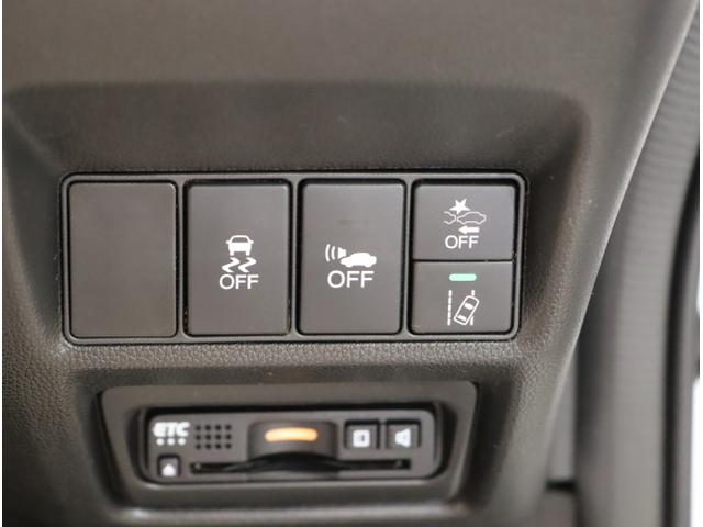 ステップワゴンスパーダ スパーダハイブリッドGホンダセンシング 『いまコレ+新品フロアマット付き』 CMBS リヤカメラ スマキー Aストップ ESC USB入力 両側自動ドア オートエアコン LEDヘッドライト クルーズコントロール 地デジ ドラレコ付き ABS(29枚目)