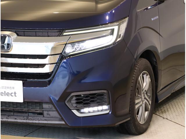 ステップワゴンスパーダ スパーダハイブリッドＧホンダセンシング　ＣＭＢＳ　リヤカメラ　スマキー　Ａストップ　ＥＳＣ　ＵＳＢ入力　両側自動ドア　オートエアコン　ＬＥＤヘッドライト　クルーズコントロール　地デジ　ドラレコ付き（11枚目）