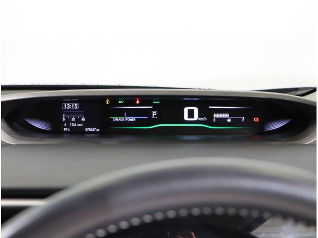 ステップワゴンスパーダ スパーダハイブリッドＧホンダセンシング　ＣＭＢＳ　リヤカメラ　スマキー　Ａストップ　ＥＳＣ　ＵＳＢ入力　両側自動ドア　オートエアコン　ＬＥＤヘッドライト　クルーズコントロール　地デジ　ドラレコ付き（16枚目）