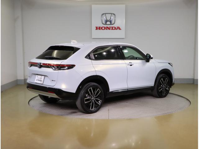 ヴェゼル e:HEVZ 衝突回避支援ブレーキ機能 パノラミックビューモニター スマキ Pトランク フルオートエアコン Dレコ エアバッグ 両席エアバック パワーウィンドウ LEDランプ ソナー クルーズC(7枚目)