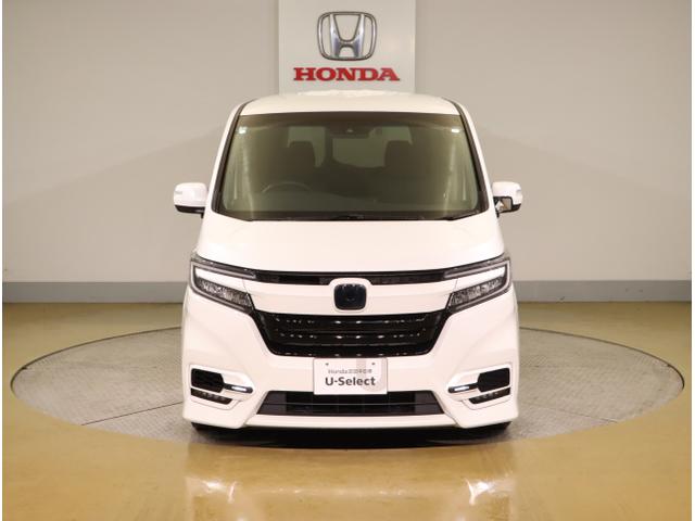 ステップワゴンスパーダ スパーダホンダセンシング　盗難防止　助手席エアバッグ　Ｗパワスラ　地デジ　ＬＥＤライト　横滑り防止システム　オートエアコン　リアカメラ　ドライブレコーダー装着車　ＵＳＢ　ナビ＆ＴＶ　三列シート（3枚目）