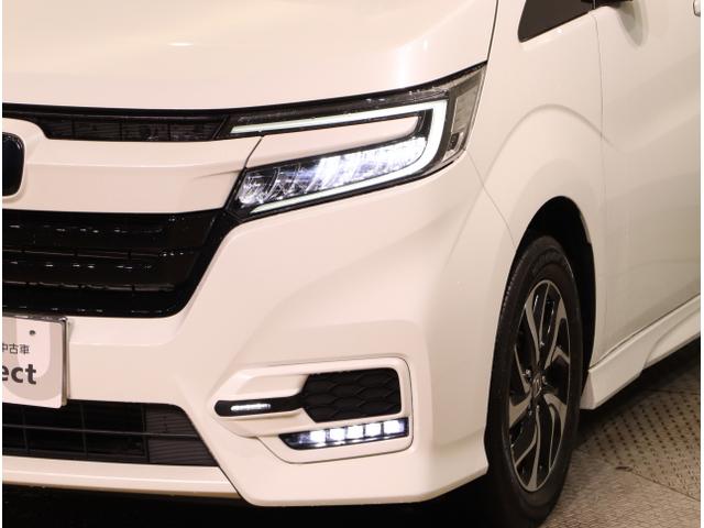 ステップワゴンスパーダ スパーダホンダセンシング　盗難防止　助手席エアバッグ　Ｗパワスラ　地デジ　ＬＥＤライト　横滑り防止システム　オートエアコン　リアカメラ　ドライブレコーダー装着車　ＵＳＢ　ナビ＆ＴＶ　三列シート（12枚目）