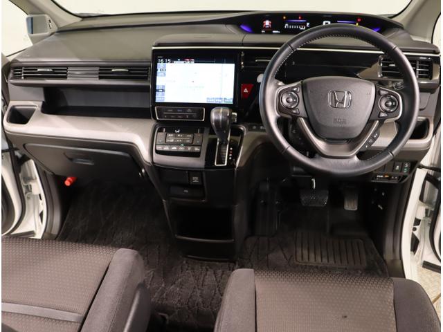 ステップワゴンスパーダ スパーダホンダセンシング　盗難防止　助手席エアバッグ　Ｗパワスラ　地デジ　ＬＥＤライト　横滑り防止システム　オートエアコン　リアカメラ　ドライブレコーダー装着車　ＵＳＢ　ナビ＆ＴＶ　三列シート（15枚目）