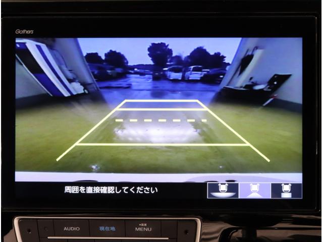 ステップワゴンスパーダ スパーダホンダセンシング　盗難防止　助手席エアバッグ　Ｗパワスラ　地デジ　ＬＥＤライト　横滑り防止システム　オートエアコン　リアカメラ　ドライブレコーダー装着車　ＵＳＢ　ナビ＆ＴＶ　三列シート（25枚目）