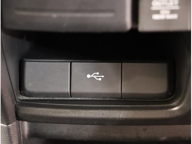 ステップワゴンスパーダ スパーダホンダセンシング　盗難防止　助手席エアバッグ　Ｗパワスラ　地デジ　ＬＥＤライト　横滑り防止システム　オートエアコン　リアカメラ　ドライブレコーダー装着車　ＵＳＢ　ナビ＆ＴＶ　三列シート（37枚目）