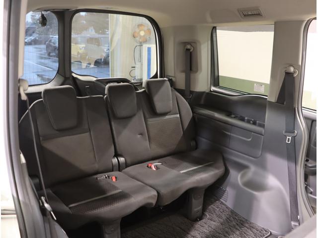 ステップワゴンスパーダ スパーダホンダセンシング　盗難防止　助手席エアバッグ　Ｗパワスラ　地デジ　ＬＥＤライト　横滑り防止システム　オートエアコン　リアカメラ　ドライブレコーダー装着車　ＵＳＢ　ナビ＆ＴＶ　三列シート（46枚目）