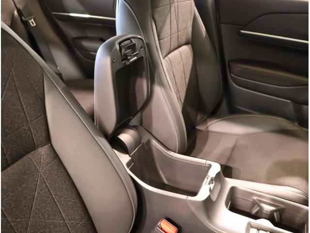 ヴェゼル e:HEVZ 衝突回避支援ブレーキ機能 パノラミックビューモニター スマキ Pトランク フルオートエアコン Dレコ エアバッグ 両席エアバック パワーウィンドウ LEDランプ ソナー クルーズC(41枚目)