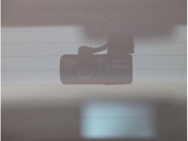 シビック ＲＳ　ＬＥＤヘッド　コーナーセンサー　衝突被害軽減ブレーキ　Ｂカメラ　シートヒーター　パワ－シ－ト　フルセグＴＶ　スマートキー　クルーズコントロール　ＵＳＢ　セキュリティアラーム　ドラレコ　ＥＴＣ（37枚目）