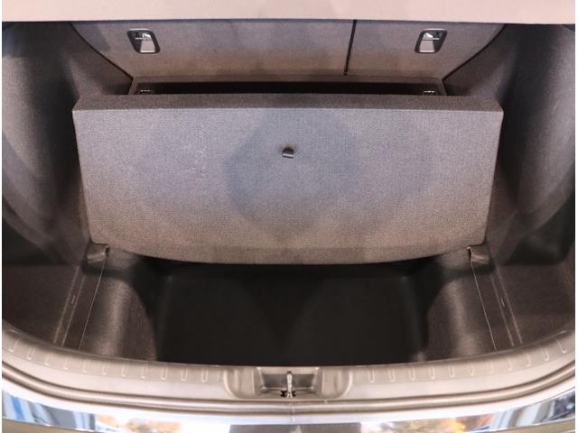 シビック ＲＳ　ＬＥＤヘッド　コーナーセンサー　衝突被害軽減ブレーキ　Ｂカメラ　シートヒーター　パワ－シ－ト　フルセグＴＶ　スマートキー　クルーズコントロール　ＵＳＢ　セキュリティアラーム　ドラレコ　ＥＴＣ（48枚目）