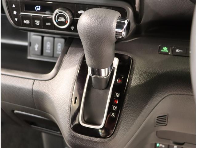 N-BOXカスタム L 両席エアバック Bモニタ ブレーキサポート セキュリティー LEDランプ キーレスエントリー SRS 横滑り防止機能 片側電動両側スライドドア DVD再生機能 パワーステアリング オートクルーズ(17枚目)