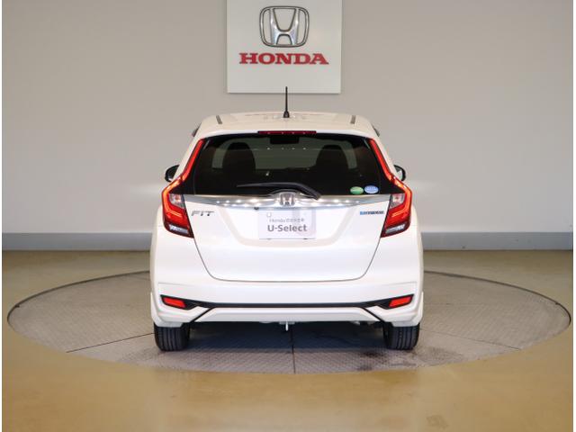フィットハイブリッド Ｌホンダセンシング　軽減ブレーキ　Ｒカメ　ＬＥＤ　サイドＳＲＳ　横滑り防止　ドライブレコーダー　フルセグテレビ　ナビＴＶ　パワーステアリング　盗難防止装置　オートクルーズ　ＥＴＣ車載器　ＤＶＤ再生（12枚目）
