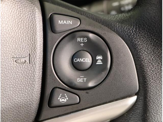 フィットハイブリッド Ｌホンダセンシング　軽減ブレーキ　Ｒカメ　ＬＥＤ　サイドＳＲＳ　横滑り防止　ドライブレコーダー　フルセグテレビ　ナビＴＶ　パワーステアリング　盗難防止装置　オートクルーズ　ＥＴＣ車載器　ＤＶＤ再生（28枚目）