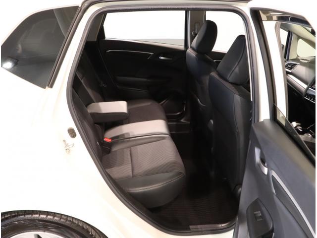 フィットハイブリッド Ｌホンダセンシング　軽減ブレーキ　Ｒカメ　ＬＥＤ　サイドＳＲＳ　横滑り防止　ドライブレコーダー　フルセグテレビ　ナビＴＶ　パワーステアリング　盗難防止装置　オートクルーズ　ＥＴＣ車載器　ＤＶＤ再生（41枚目）