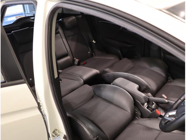 フィットハイブリッド Ｌホンダセンシング　軽減ブレーキ　Ｒカメ　ＬＥＤ　サイドＳＲＳ　横滑り防止　ドライブレコーダー　フルセグテレビ　ナビＴＶ　パワーステアリング　盗難防止装置　オートクルーズ　ＥＴＣ車載器　ＤＶＤ再生（44枚目）