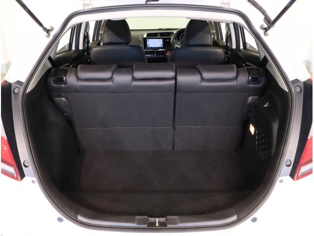 フィットハイブリッド Ｌホンダセンシング　軽減ブレーキ　Ｒカメ　ＬＥＤ　サイドＳＲＳ　横滑り防止　ドライブレコーダー　フルセグテレビ　ナビＴＶ　パワーステアリング　盗難防止装置　オートクルーズ　ＥＴＣ車載器　ＤＶＤ再生（45枚目）