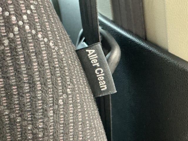 N-ONE プレミアム ホンダ認定中古車 純正ナビ バックカメラ DVD再生機能 運転席エアバック 横滑防止 イモビライザー 1セグTV USB接続 ETC装備 バックモニター 助手席エアバック パワーステ スマ-トキ-(12枚目)