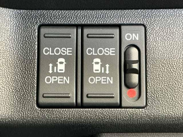 ステップワゴンスパーダ e:HEVスパーダG・EXホンダセンシング ホンダ認定中古車 純正ドラレコ前後(11枚目)