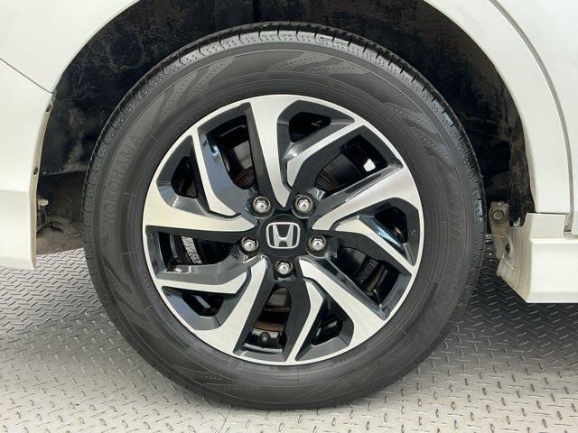 ステップワゴンスパーダ スパーダホンダセンシング ホンダ認定中古車 後席モニター LED 盗難防止 助手席エアバッグ ワンオーナ- Wパワスラ 記録簿有 リアオートエアコン 地デジ 横滑り防止システム オートエアコン リアカメラ USB ナビ&TV(21枚目)