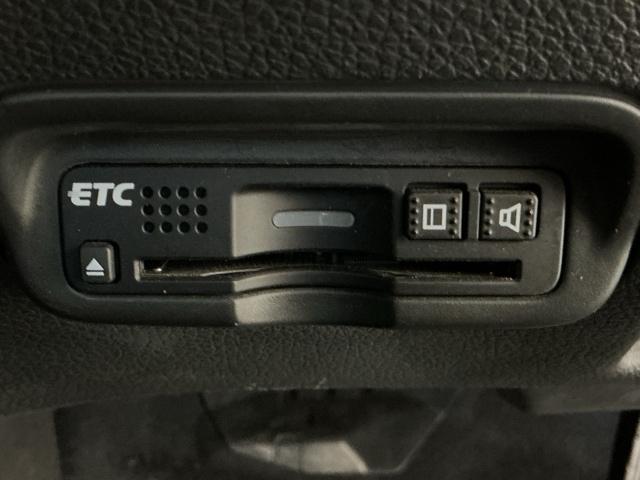 ヴェゼル Ｘ・ホンダセンシング　ホンダ認定中古車　純正ナビ　ＬＥＤライト　Ｒカメラ　Ｗエアバッグ　盗難防止　アクティブクルーズコントロール　オートエアコン　ＬＥＤランプ　衝突軽減ブレ－キ　パワステ　整備記録簿　カーテンエアバック（8枚目）
