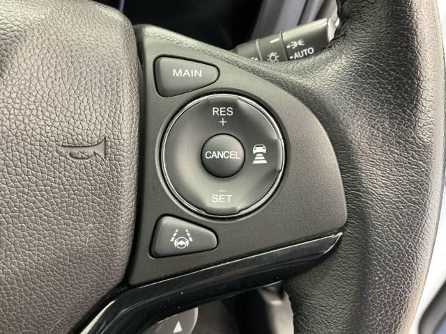 ヴェゼル Ｘ・ホンダセンシング　ホンダ認定中古車　純正ナビ　ＬＥＤライト　Ｒカメラ　Ｗエアバッグ　盗難防止　アクティブクルーズコントロール　オートエアコン　ＬＥＤランプ　衝突軽減ブレ－キ　パワステ　整備記録簿　カーテンエアバック（14枚目）